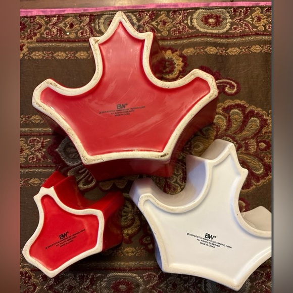 Three Maple Leaf Nestling Bowls.  Red and White. 2009 Boston Warehouse Pottery - Picture 7 of 8